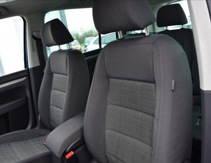 Volkswagen Touran Kombi 1,4 l 103 kw