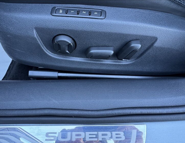 Škoda Superb 22