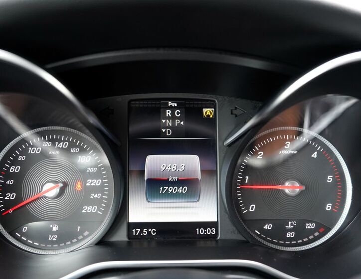 Mercedes-Benz Třídy V 33