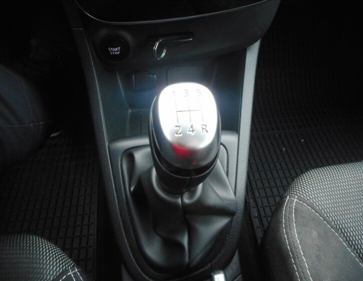 Renault Clio Hatchback 898,0 56 kw