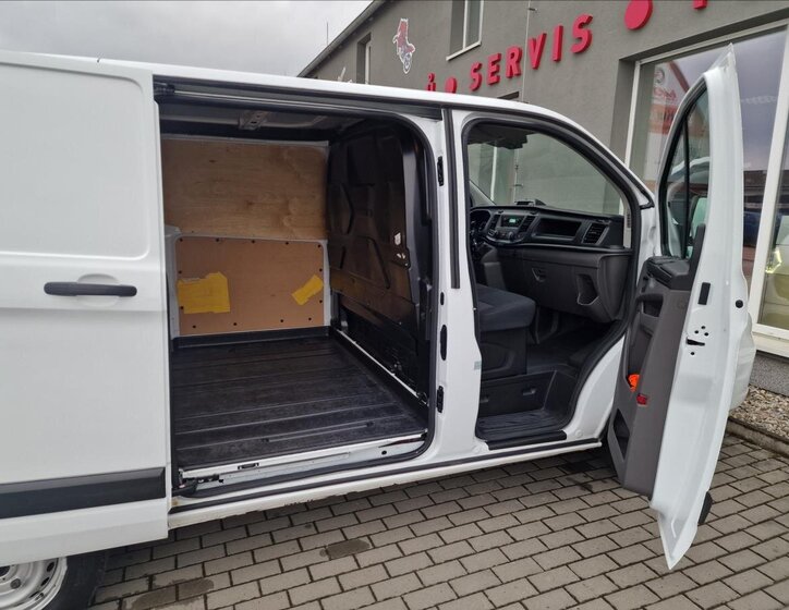 Ford Transit Custom Skříň 2,0 l 77 kw