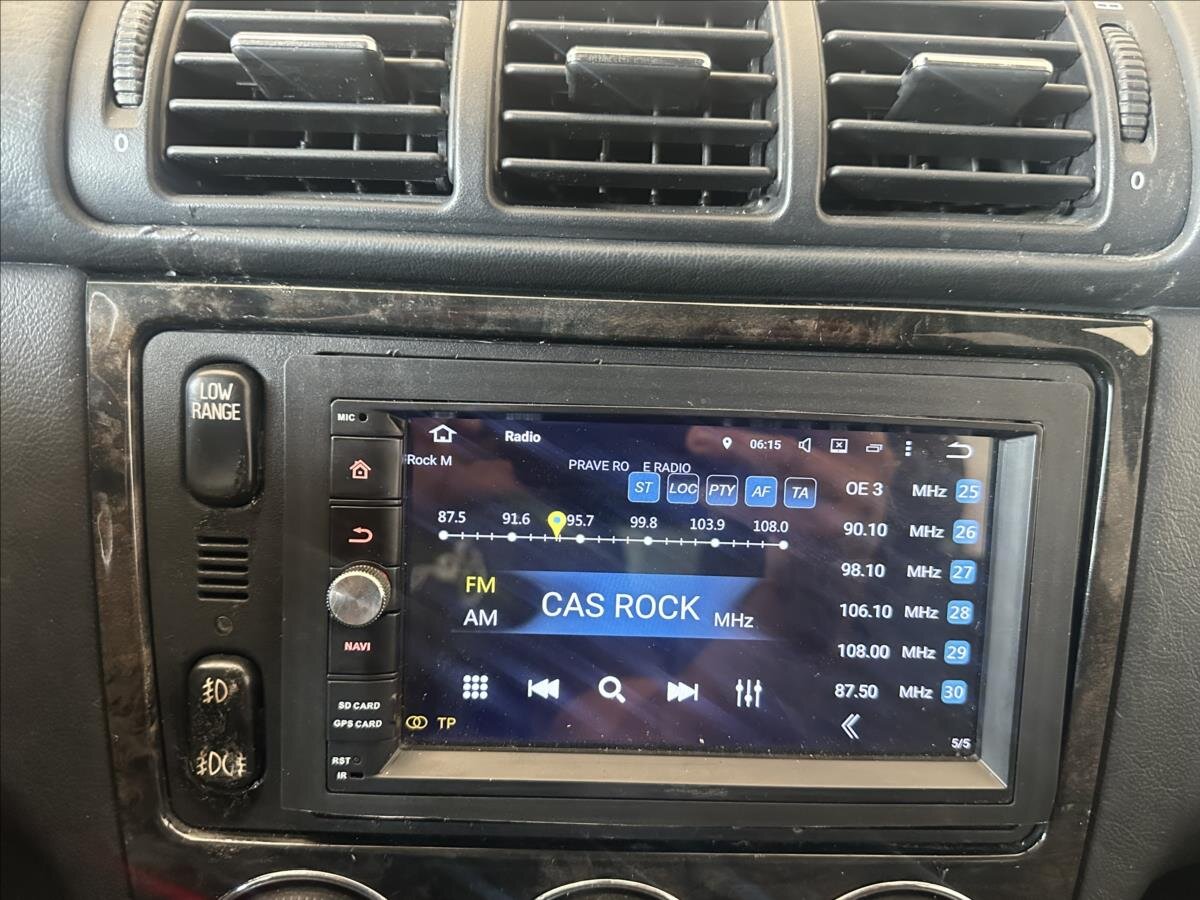 Mercedes-Benz Třídy M SUV / Terénní 2,7 l 120 kw