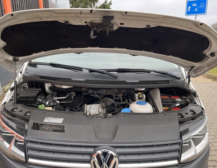 Volkswagen Transporter Kombi 2,0 l 110 kw