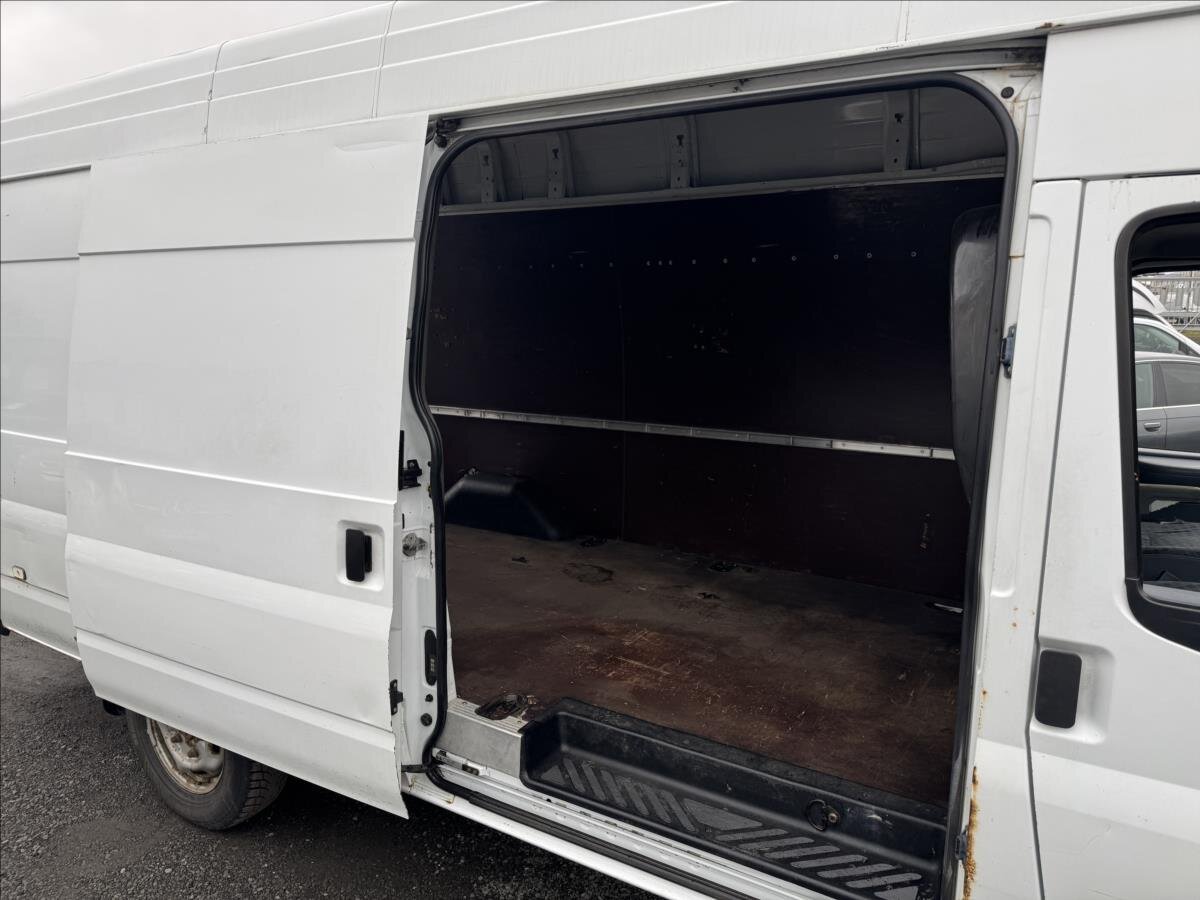 Ford Transit Skříň 2,2 l 114 kw