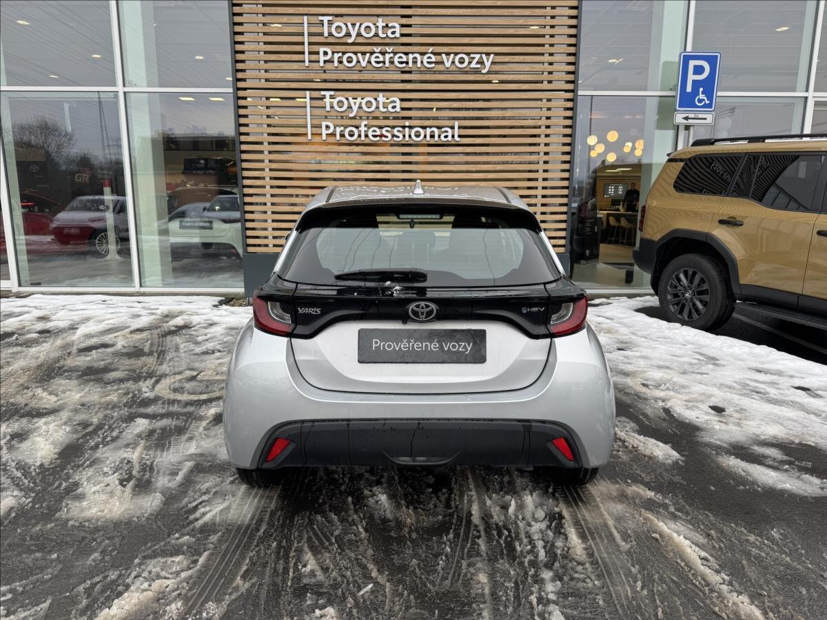 Toyota Yaris Hatchback 1,5 l 68 kw