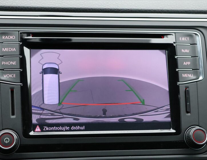 Volkswagen Multivan 27