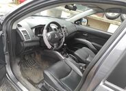 Mitsubishi Outlander 9