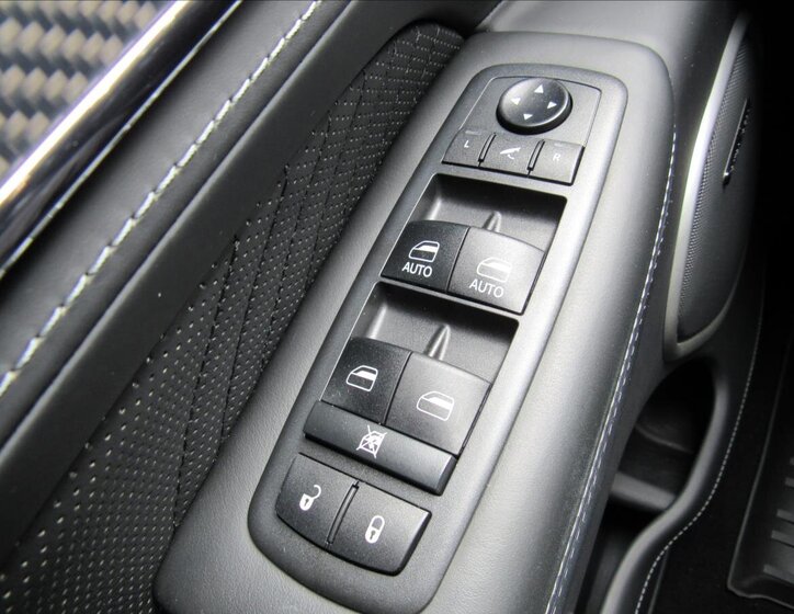 Jeep Grand Cherokee SUV / Terénní 6,4 l 344 kw
