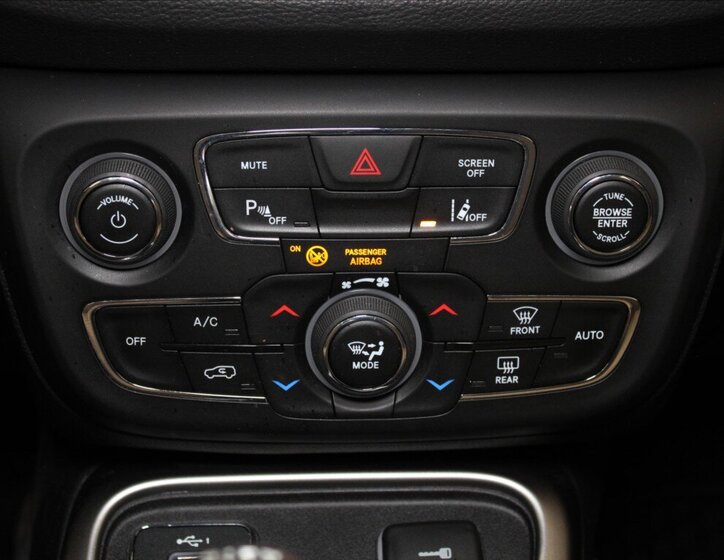 Jeep Compass SUV / Terénní 1,4 l 103 kw