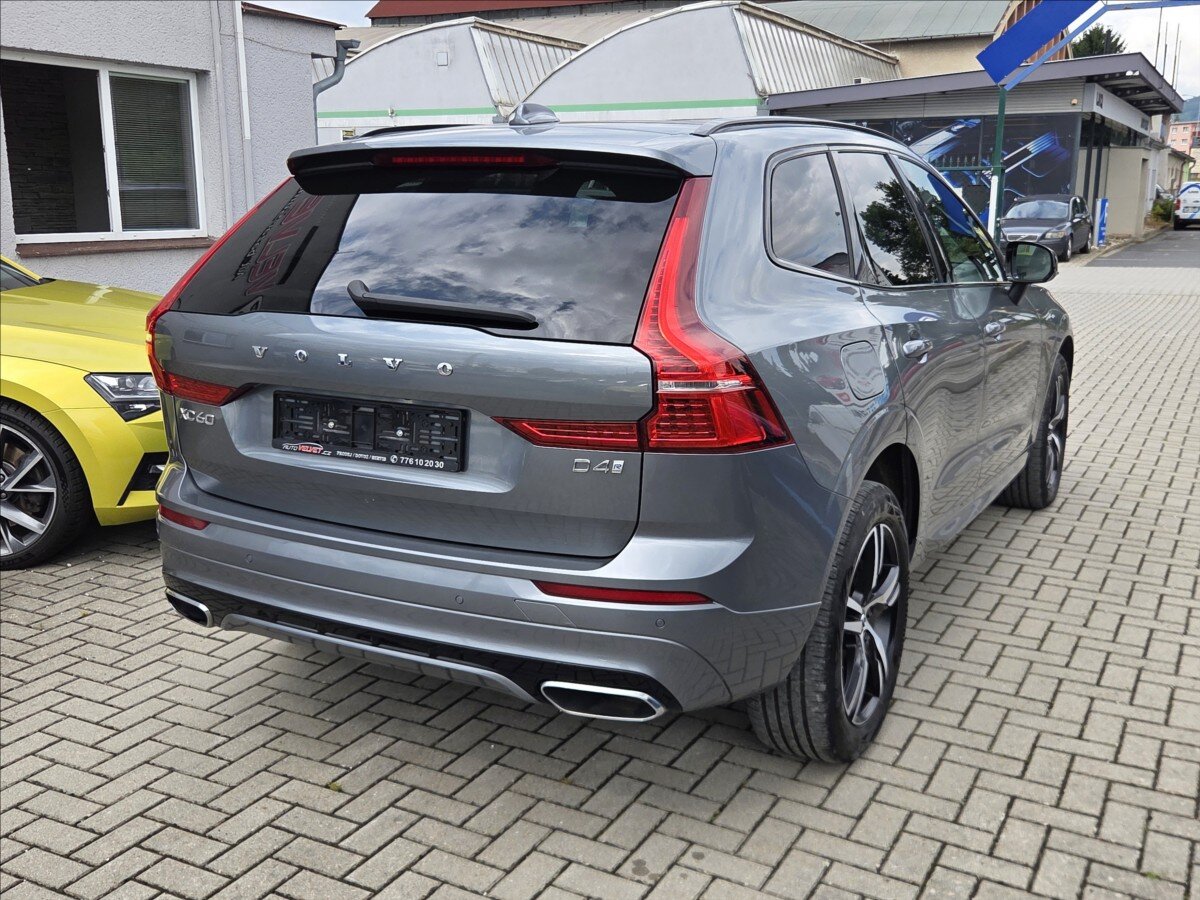 Volvo XC60 SUV / Terénní 2,0 l 140 kw