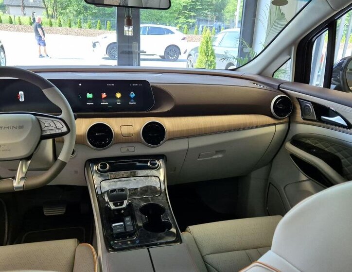 Dongfeng U-Tour MPV 1,5 l 130 kw