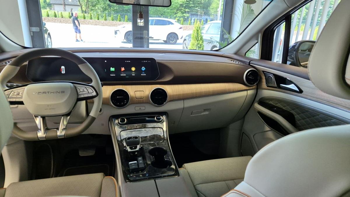 Dongfeng U-Tour MPV 1,5 l 130 kw