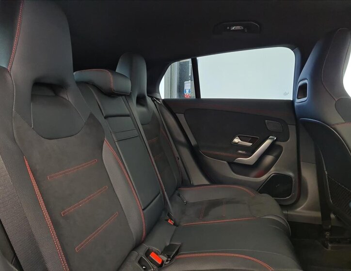 Mercedes-Benz CLA Kombi 1,3 l 120 kw