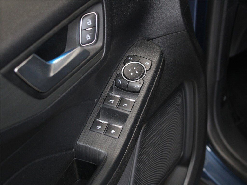 Ford Kuga SUV / Terénní 1,5 l 88 kw