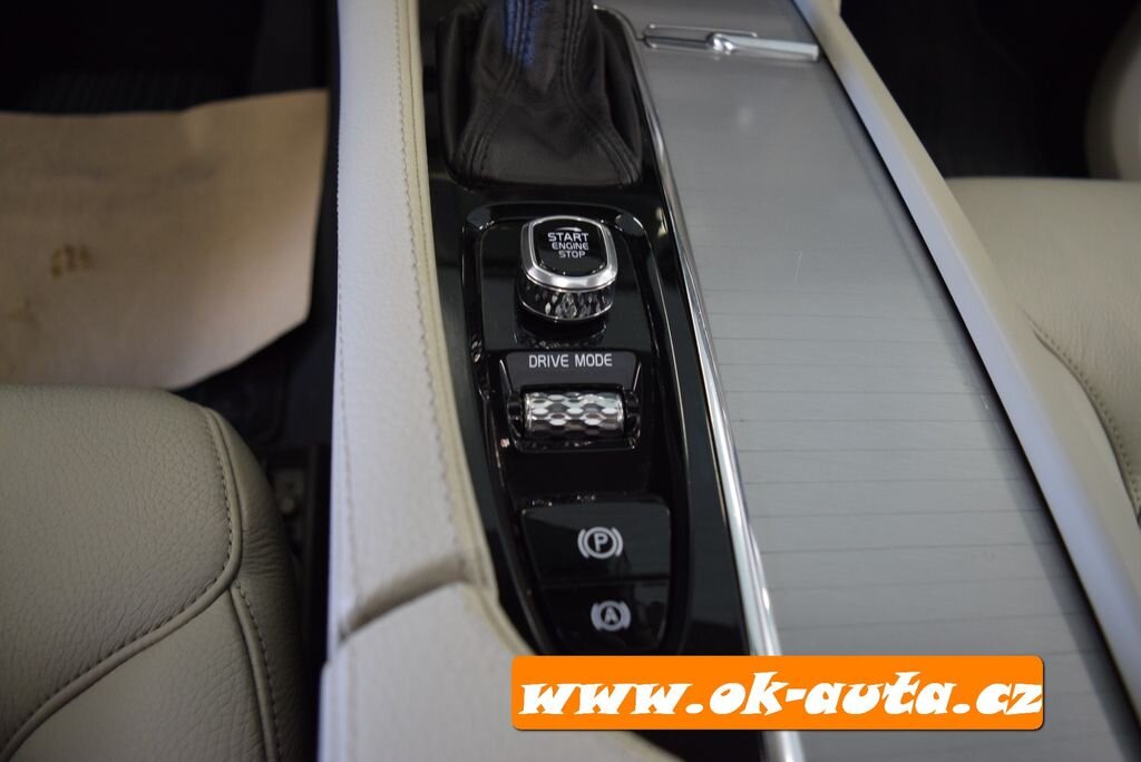 Volvo XC90 SUV 2,0 l 0