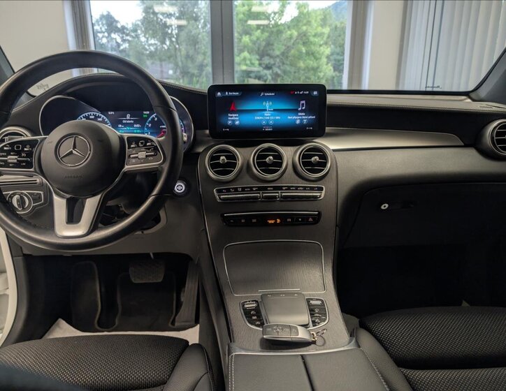 Mercedes-Benz GLC SUV 2,0 l 145 kw