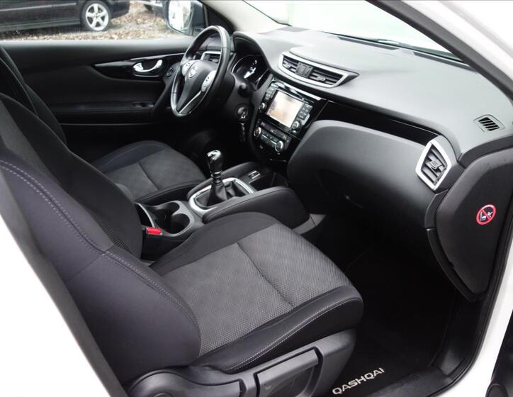 Nissan Qashqai 32