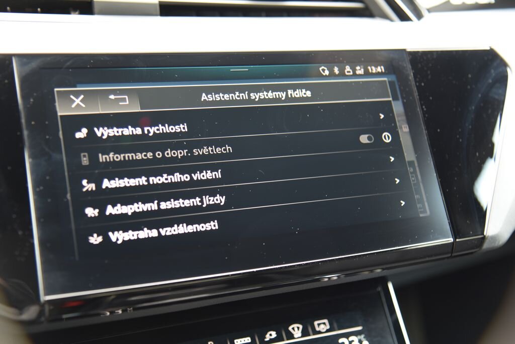 Audi e-tron SUV 0,0 300 kw