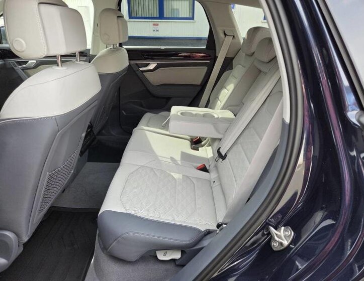 Volkswagen Touareg SUV 3,0 l 210 kw