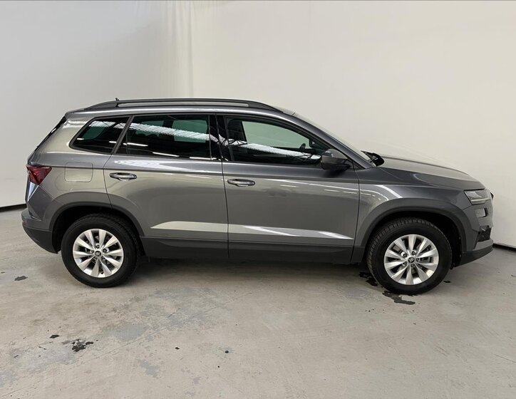 Škoda Karoq SUV / Terénní 1,5 l 110 kw