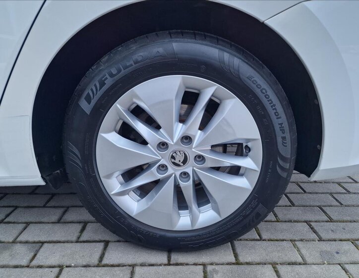 Škoda Octavia Kombi 2,0 l 85 kw