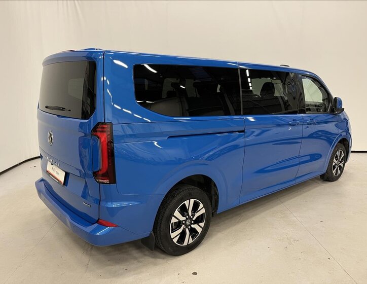 Volkswagen Caravelle 2