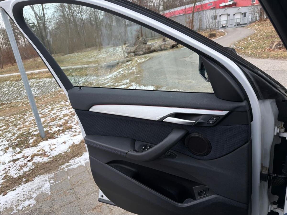 BMW X1 Kombi 2,0 l 140 kw