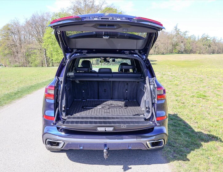 BMW X5 SUV / Terénní 3,0 l 250 kw