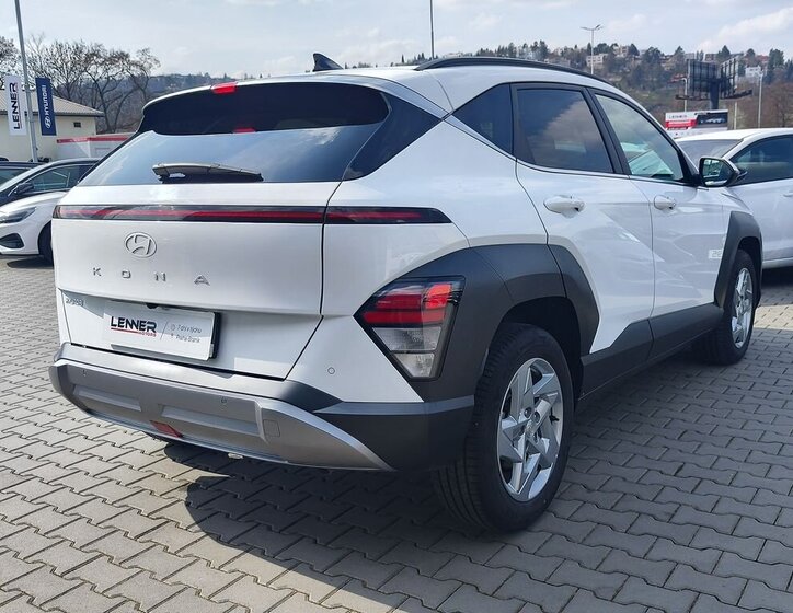 Hyundai Kona SUV / Terénní 1,6 l 102 kw