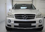 Mercedes-Benz Třídy M SUV 6,2 l 375 kw