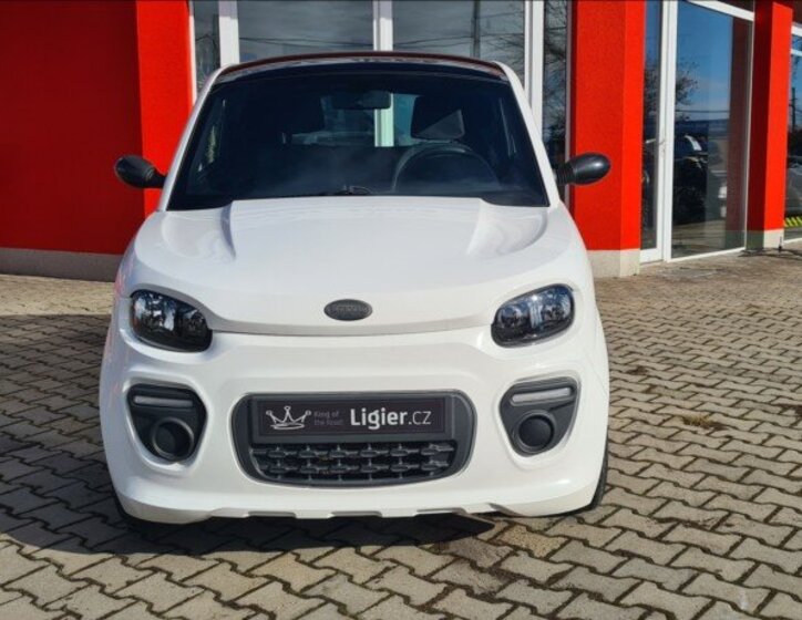 Microcar DUE Hatchback 498,0 6 kw