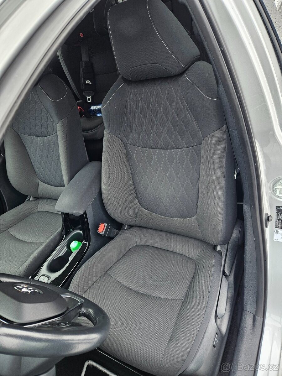 Toyota Corolla Sedan 1,6 l 97 kw