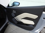 Aston Martin Vantage Kupé 4,0 l 375 kw