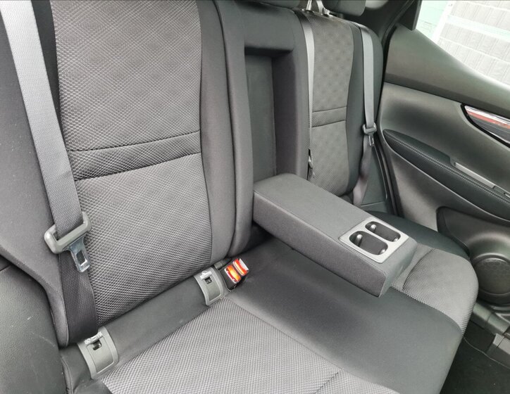 Nissan Qashqai SUV 1,6 l 96 kw