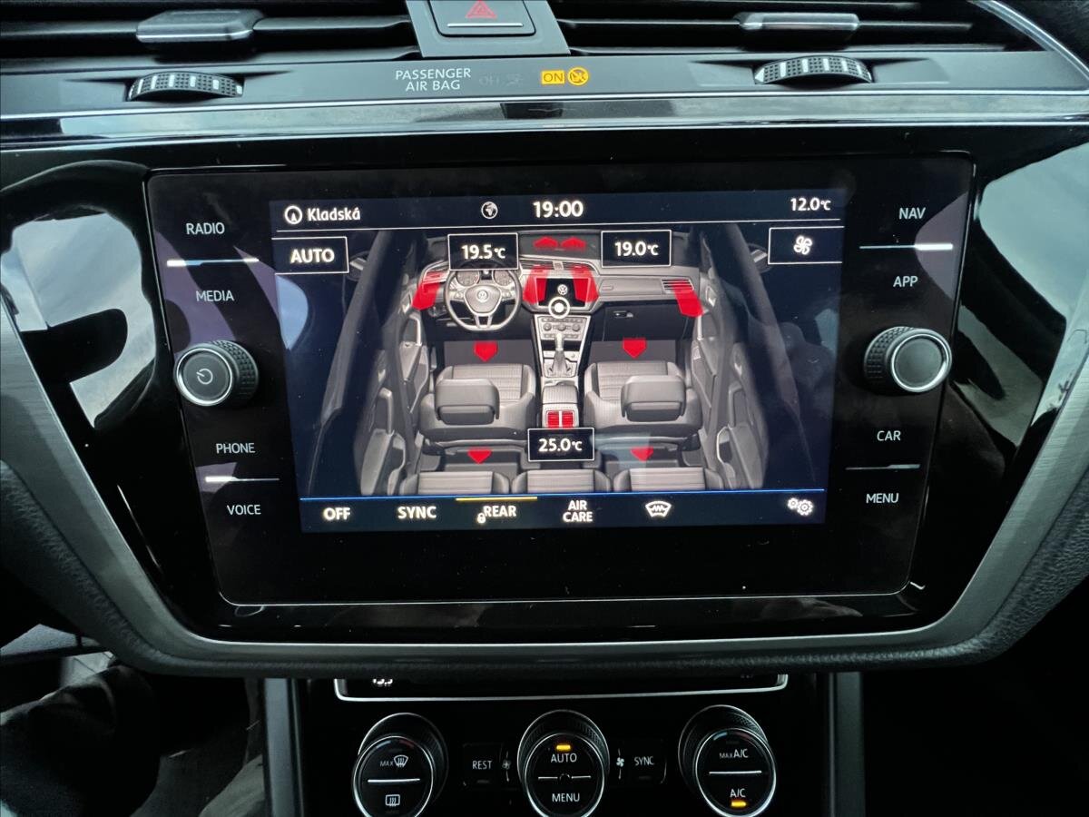 Volkswagen Touran Kombi 1,6 l 85 kw