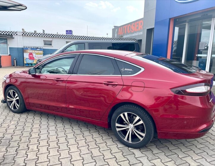 Ford Mondeo Hatchback 1,5 l 118 kw