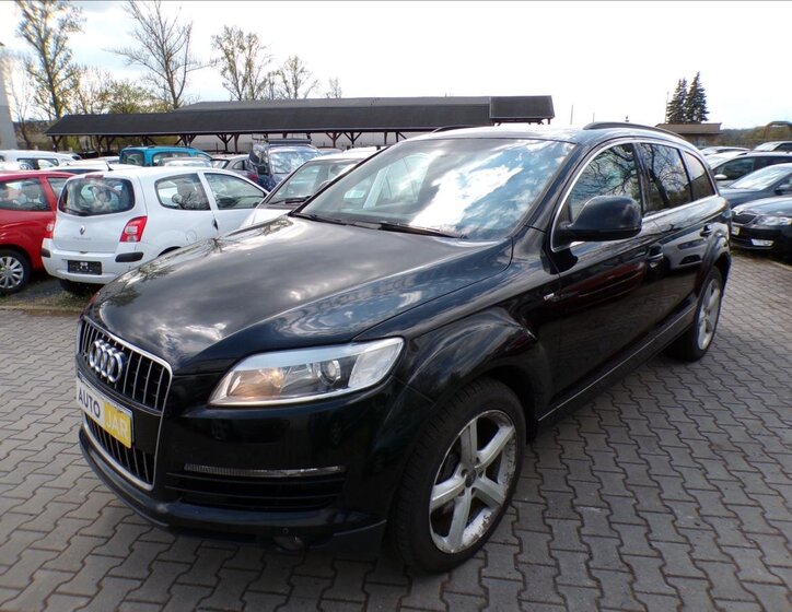 Audi Q7 Kombi 3,0 l 176 kw