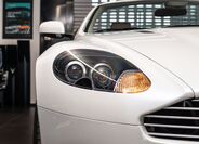 Aston Martin DB9 21