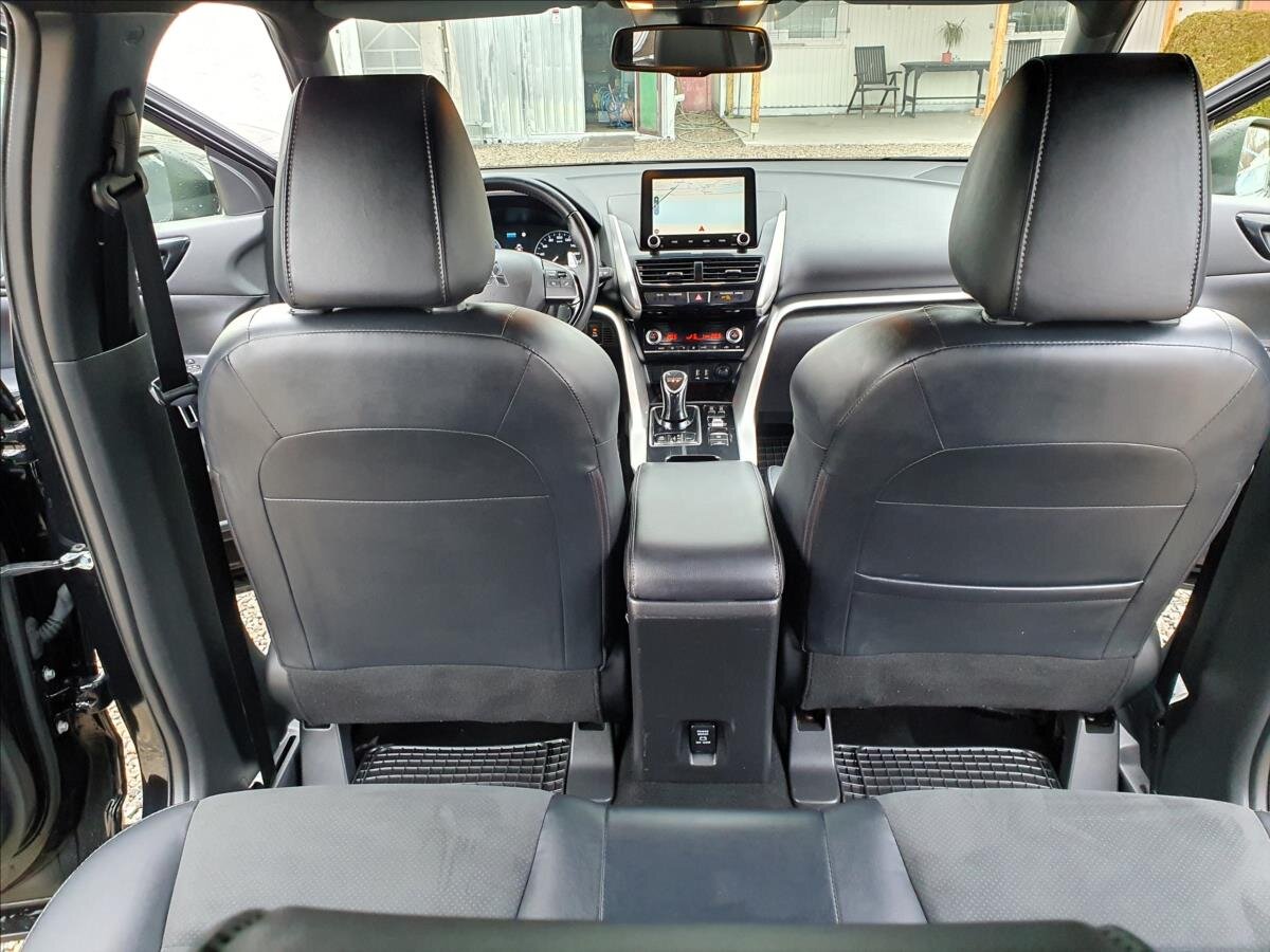 Mitsubishi Eclipse Cross SUV / Terénní 2,4 l 133 kw