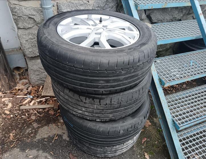 Volkswagen Multivan 26