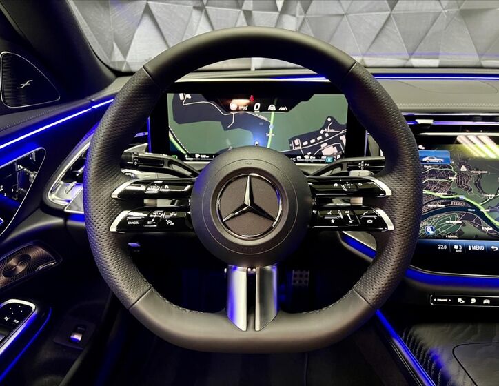 Mercedes-Benz Třídy E 12