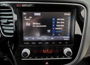 Mitsubishi Outlander SUV 2,4 l 165 kw