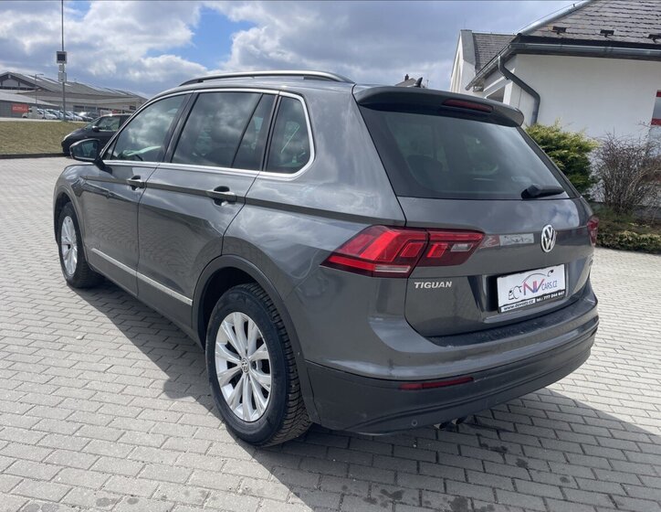 Volkswagen Tiguan SUV / Terénní 2,0 l 110 kw