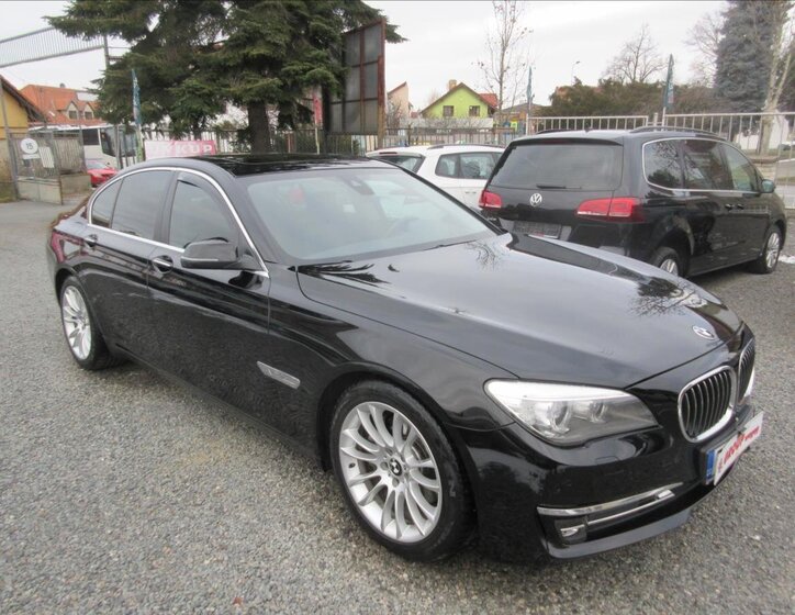 BMW Řada 7 2