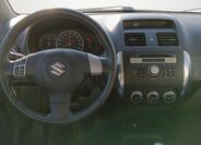 Suzuki SX4 9