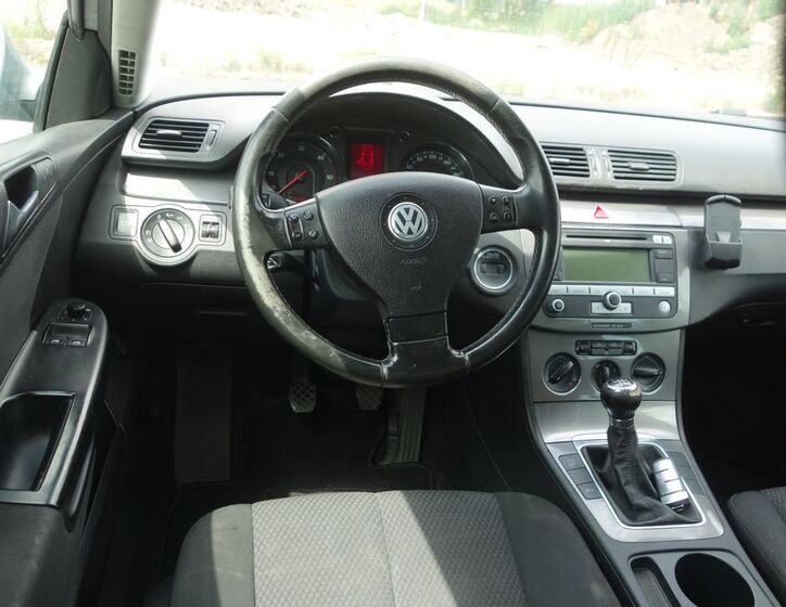 Volkswagen Passat 11