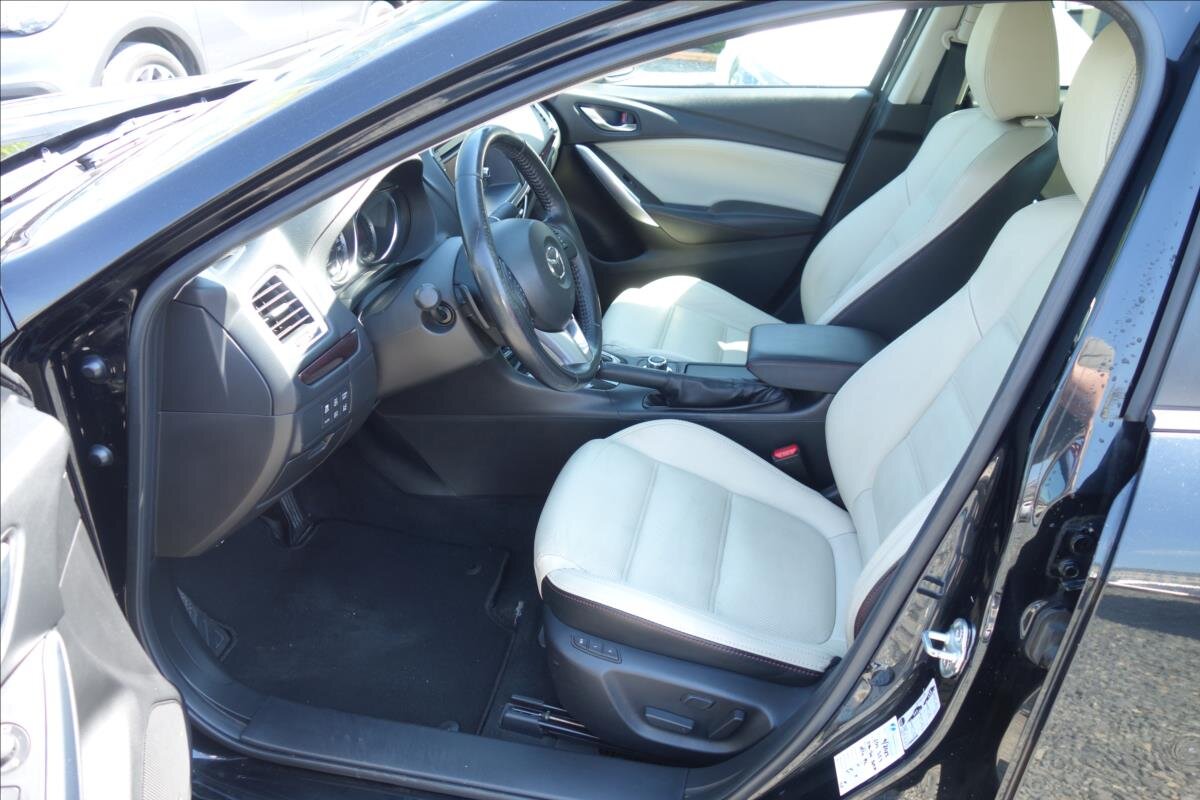 Mazda 6 Sedan 2,5 l 141 kw