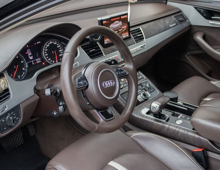 Audi A8 Sedan 3,0 l 184 kw