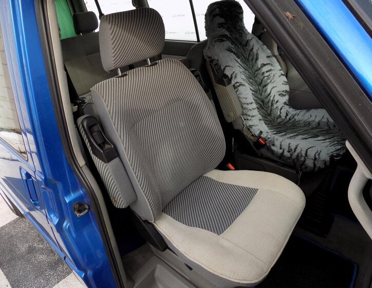 Volkswagen Multivan 17