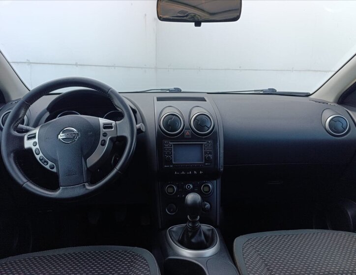 Nissan Qashqai SUV / Terénní 1,5 l 78 kw